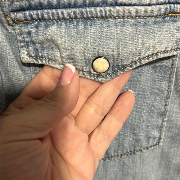 American Eagle Outfitters Blue Button Down Shirt Notched Collar - Picture 2 of 5